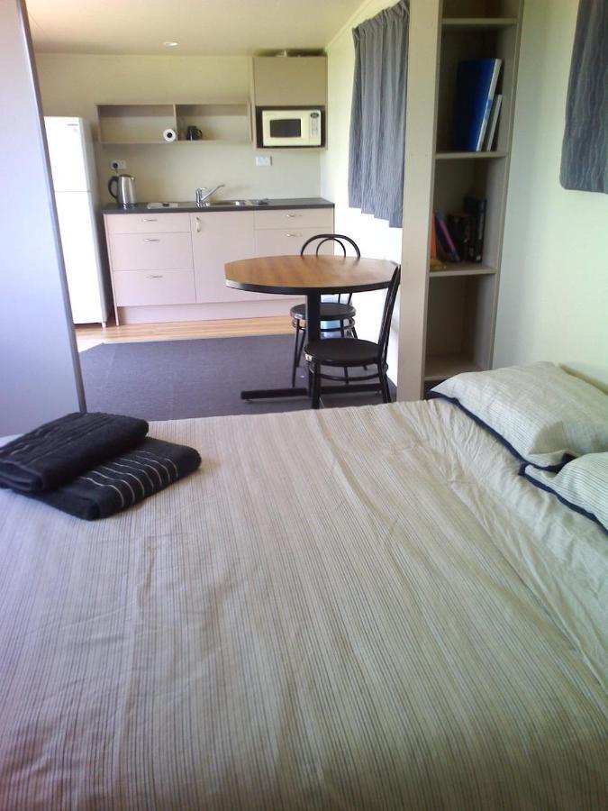 Koati Views Hotel Lake Ohia Bagian luar foto