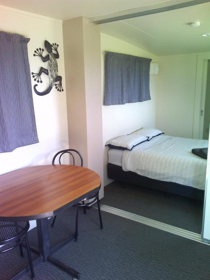 Koati Views Hotel Lake Ohia Bagian luar foto